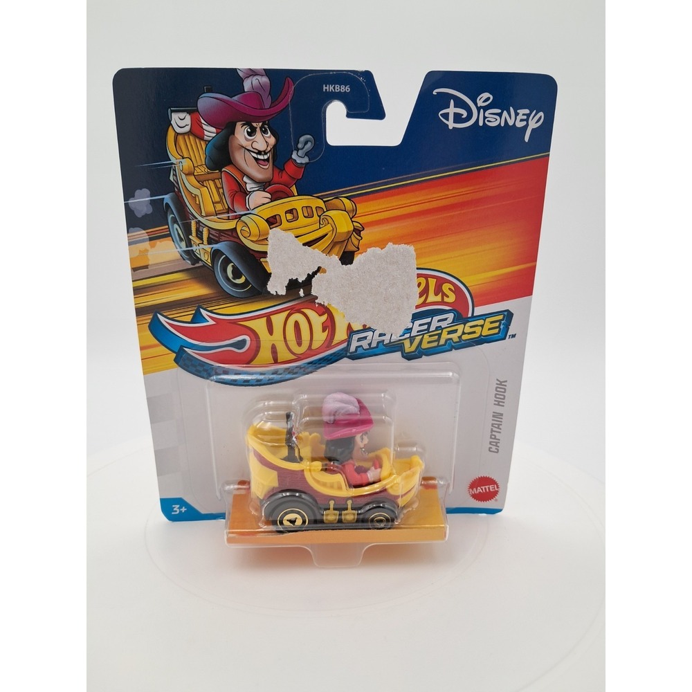 Hot Wheels Racer Verse Captain Hook Car